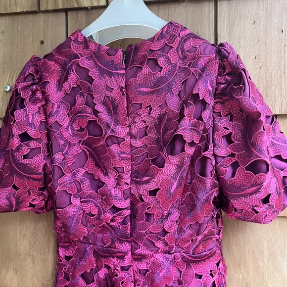 Adelyn Rae Eyelet Embroidered Puff Short Sleeve V-Neck Midi Cranberry Dress S - Picture 12 of 13